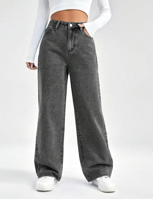 Mid-Rise Jeans with Insert Pockets