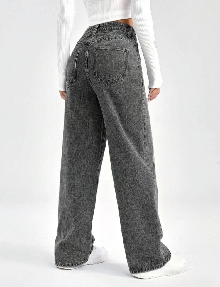 Mid-Rise Jeans with Insert Pockets