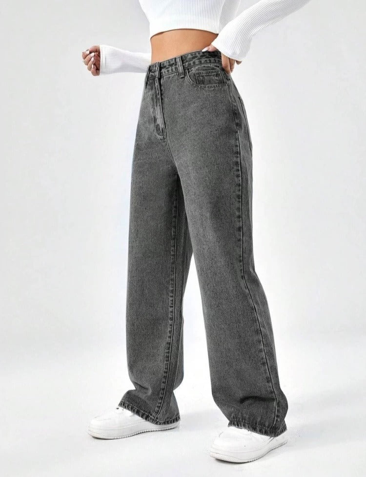 Mid-Rise Jeans with Insert Pockets